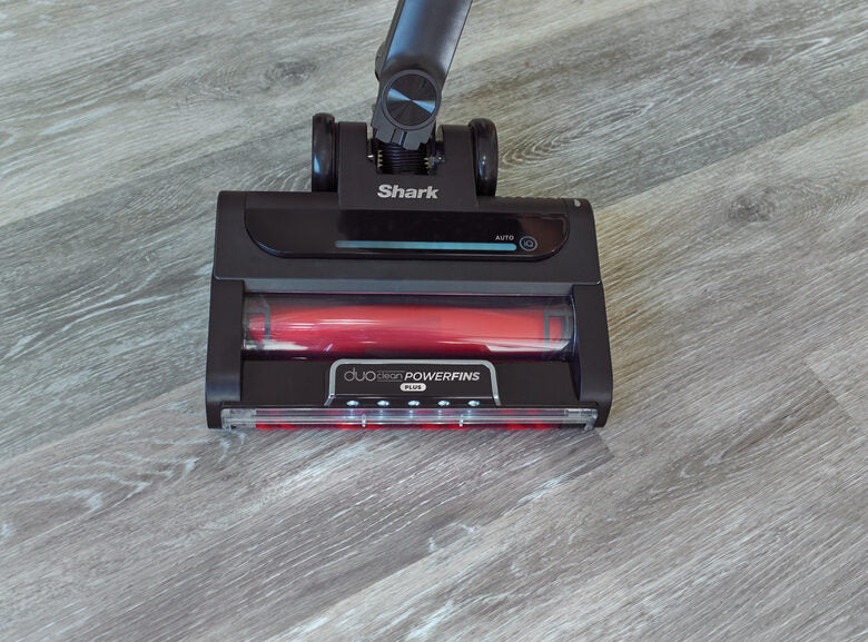 Shark Stratos Aspirapolvere a bastone 2 in 1 Batteria Secco Senza sacchetto Nero, Pesca