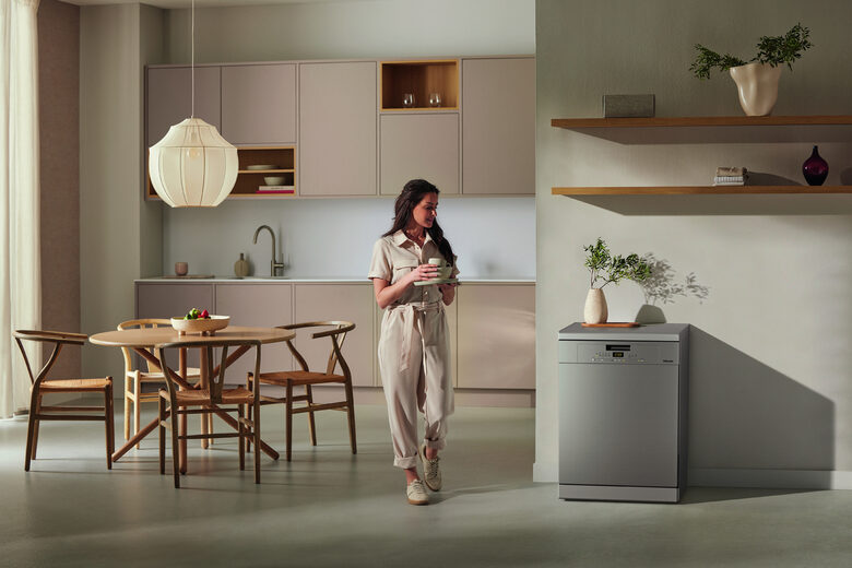 Miele Lavastoviglie G 5611 SC CLST Libera installazione 14 coperti A