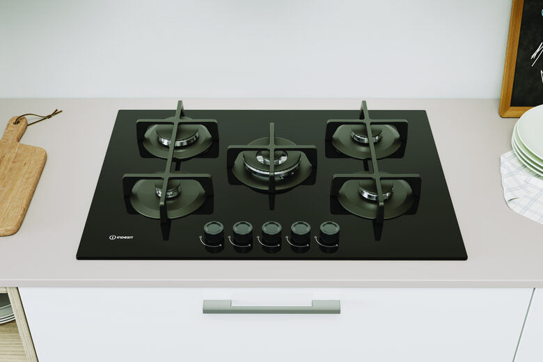 Indesit ING 72T/BK 1 piano gas vetro nero 75cm 5 fuochi bruciatore doppia corona griglie in ghisa lavabili in lavastoviglie