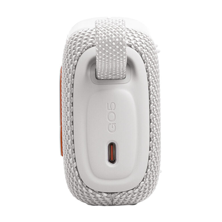 JBL GO 5 Speaker Bluetooth ultra‑portatile con potente Pro Sound e bassi incisivi, pairing AirTouch, design impermeabile, 10 ore di autonomia, Bianco