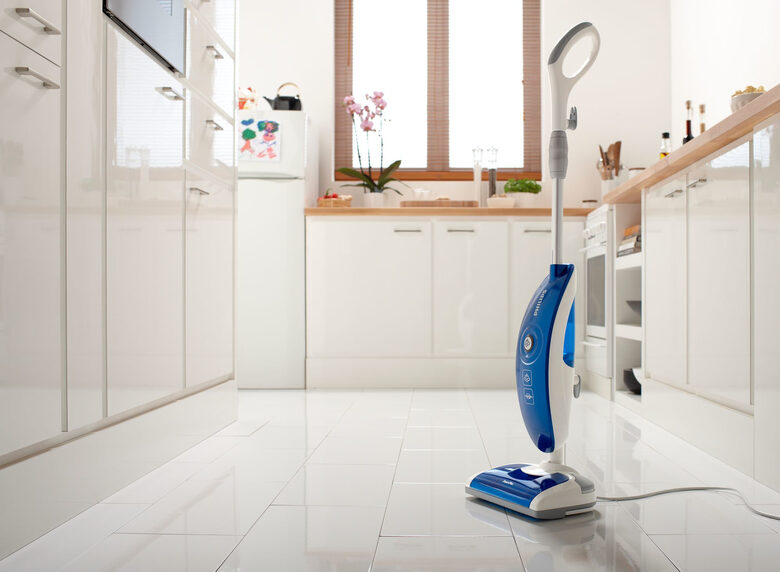 Philips Steam Plus Sistema di pulizia per spazzare e pulire a vapore FC7020/01