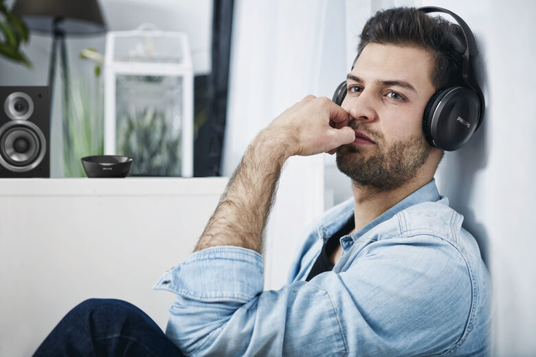 Philips SHD8850/12 cuffia e auricolare Wireless Cuffie A Padiglione MUSICA Nero