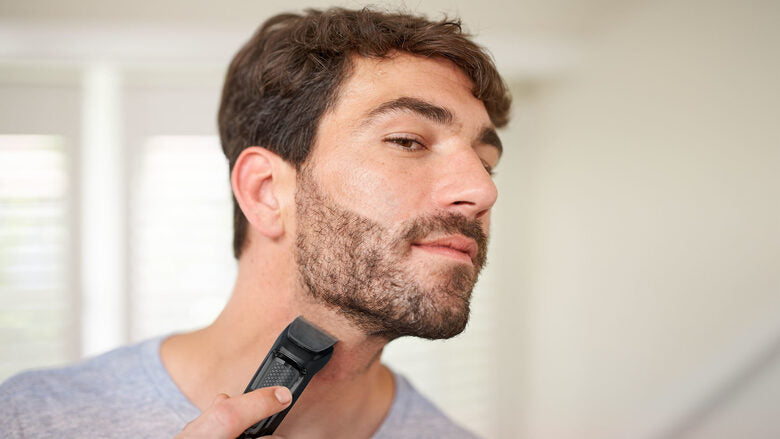 Philips MULTIGROOM Series 3000 6 accessori Lame in acciaio autoaffilanti 6 in 1, Barba
